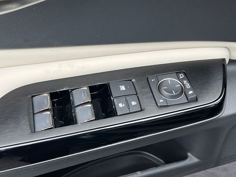 New 2025 Lexus ES 350 w/ Premium Package image 11