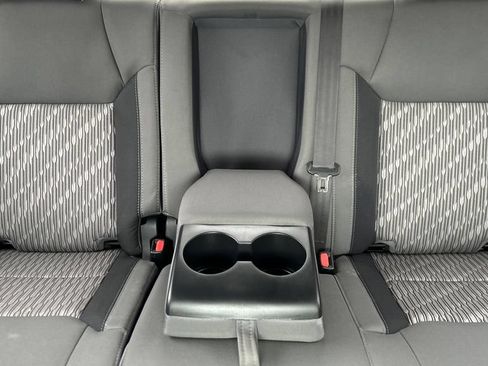 Used 2018 Toyota Tundra SR5 AWD/4WD image 19