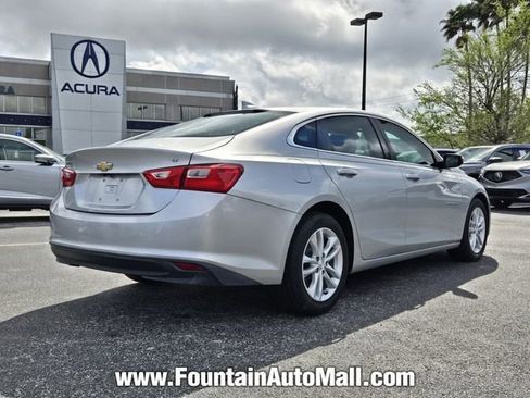 Used 2018 Chevrolet Malibu LT image 4