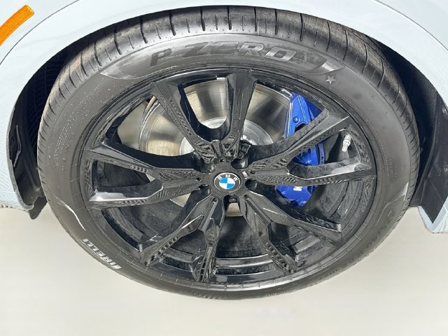 Used 2027 BMW X7 xDrive40i w/ M Sport Package AWD/4WD image 33
