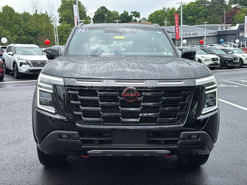 Certified 2025 Nissan Armada PRO-4X w/ Pro-4X Premium Package AWD/4WD image 2