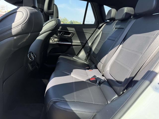 Used 2023 Mercedes-Benz GLC 300 4MATIC image 10