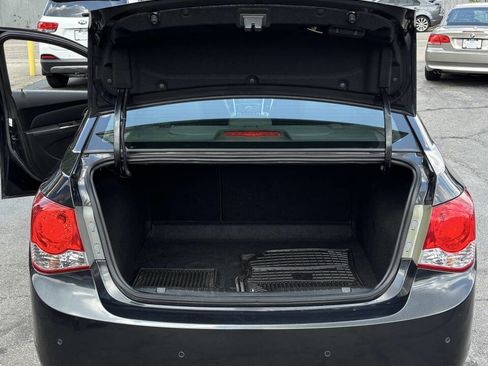 Used 2011 Chevrolet Cruze LT image 15