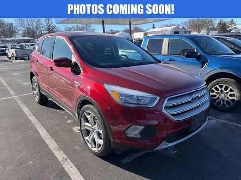 Used 2019 Ford Escape SE image 1