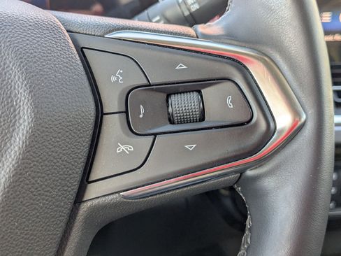 Used 2025 Chevrolet Trax ACTIV w/ Sunroof Package image 20