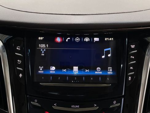 Used 2016 Cadillac Escalade Luxury image 26