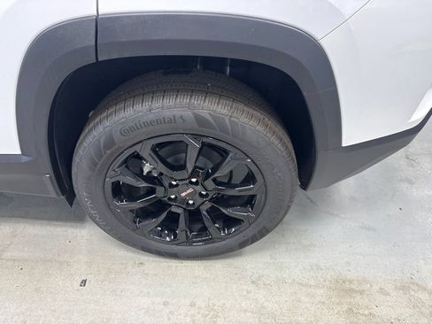 New 2027 GMC Terrain Elevation w/ Elevation Premium Package AWD/4WD image 29