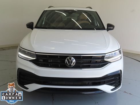 Used 2024 Volkswagen Tiguan SE R-Line w/ MDO Package, Three-Row FWD image 9