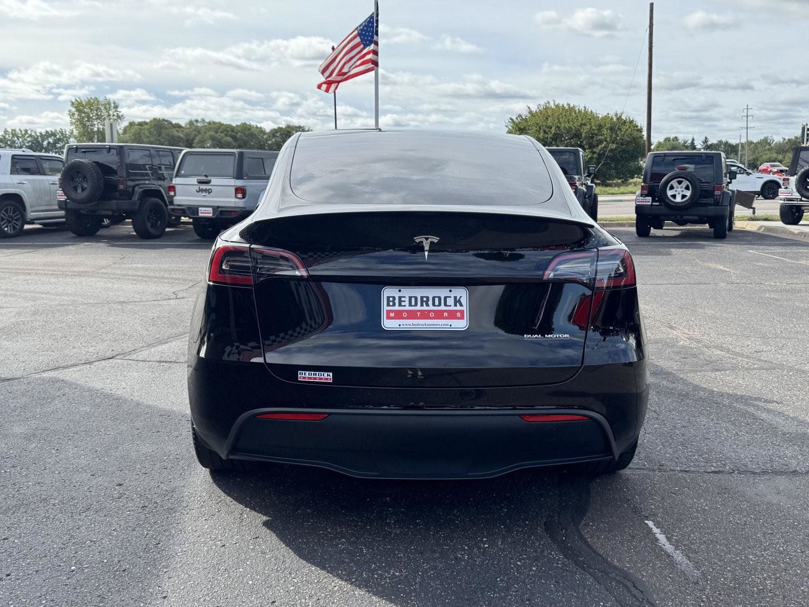 Used 2022 Tesla Model Y Performance AWD/4WD image 6