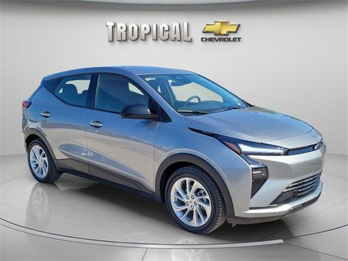 New 2027 Chevrolet Bolt LT w/ Comfort Package image 4