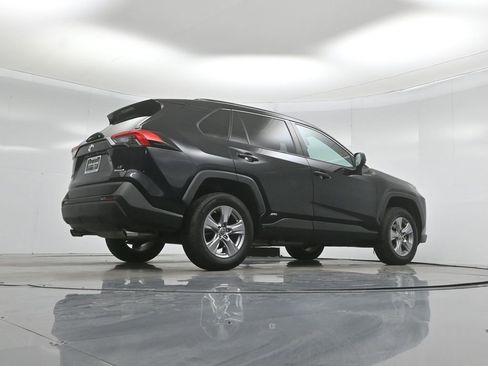 Used 2022 Toyota RAV4 LE AWD/4WD image 48
