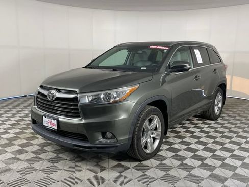 Used 2014 Toyota Highlander Limited Platinum AWD/4WD image 1