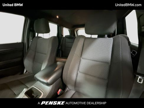Used 2019 Jeep Grand Cherokee Laredo image 5