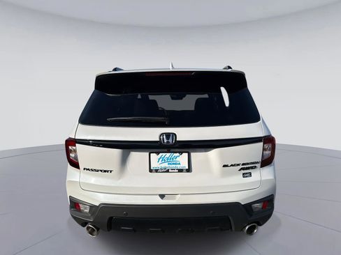 Certified 2025 Honda Passport Black Edition image 5