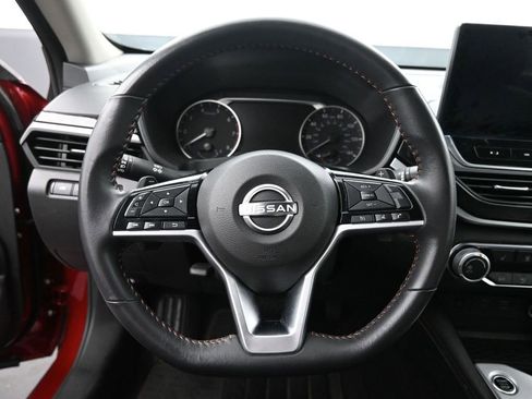 Used 2024 Nissan Altima 2.5 SR w/ SR Premium Package image 25