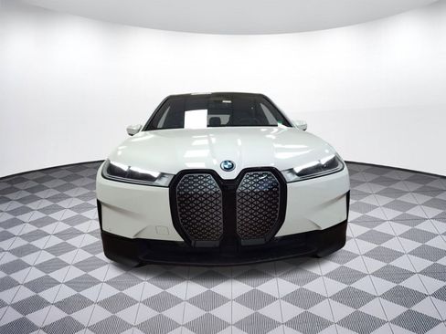 Certified 2025 BMW iX xDrive50 image 4