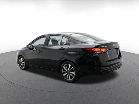 Used 2025 Nissan Versa SV FWD image 8