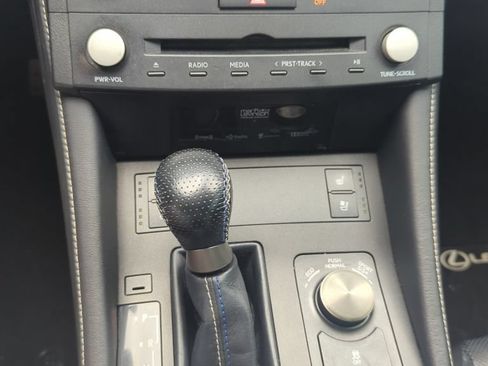 Used 2015 Lexus RC F RWD image 7