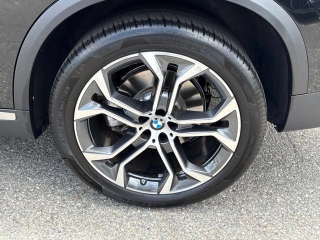 Used 2026 BMW X5 sDrive40i w/ Premium Package RWD image 14