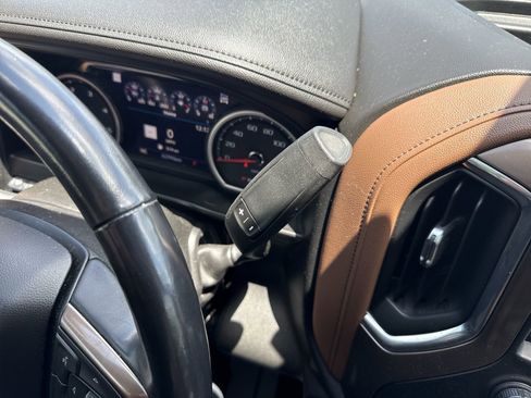 Used 2021 Chevrolet Silverado 2500 High Country w/ Z71 Off-Road Package AWD/4WD image 19