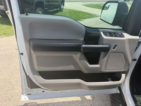 Used 2015 Ford F150 XL w/ Equipment Group 101A Mid RWD image 12