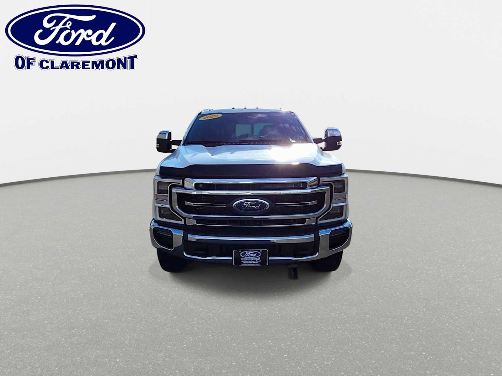 Used 2022 Ford F350 Lariat w/ Lariat Ultimate Package AWD/4WD image 3