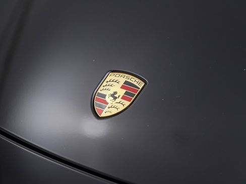 Used 2018 Porsche 911 Carrera RWD image 7