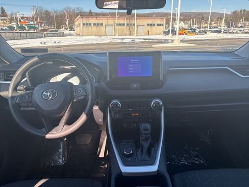 Used 2024 Toyota RAV4 AWD Hybrid image 26
