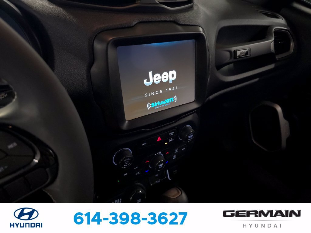 Used 2021 Jeep Renegade Latitude AWD/4WD image 24