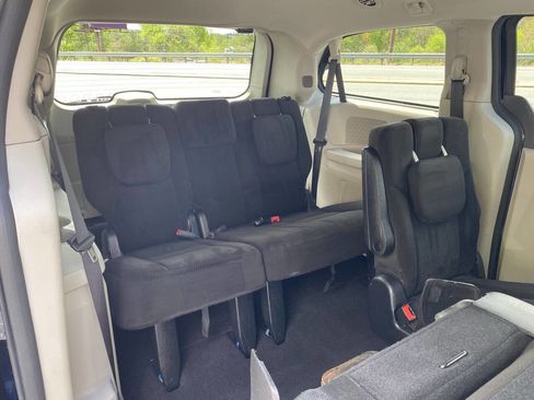 Used 2016 Dodge Grand Caravan SE w/ Quick Order Package 29E SE FWD image 14