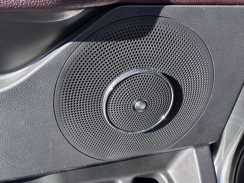 Used 2024 Ford Expedition Limited image 27