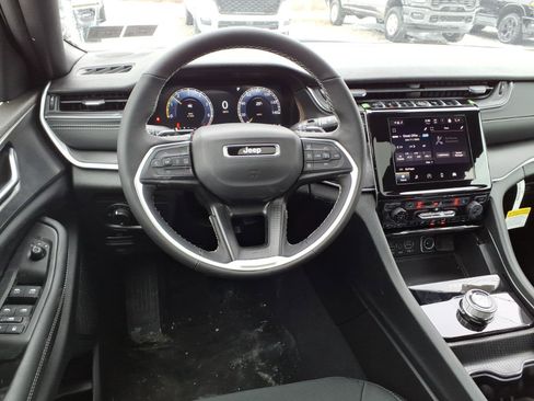 New 2026 Jeep Grand Cherokee Laredo X AWD/4WD image 5