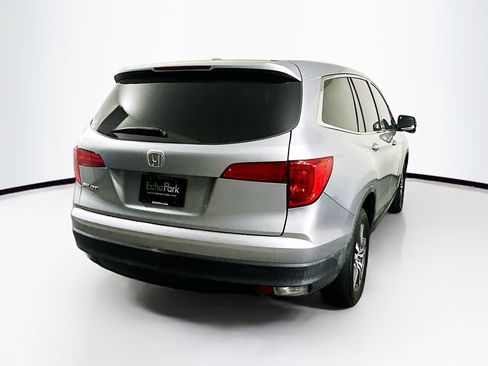 Used 2018 Honda Pilot EX image 9