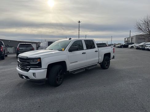 Used 2018 Chevrolet Silverado 1500 LTZ Z71 w/ Redline Edition image 3