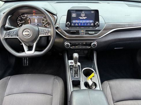 Certified 2024 Nissan Altima 2.5 SV image 12