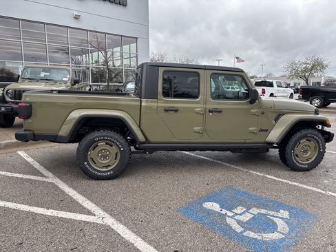 New 2026 Jeep Gladiator Sport image 32