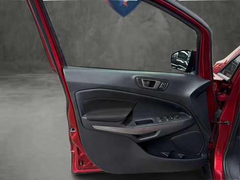 Used 2020 Ford EcoSport SE image 38