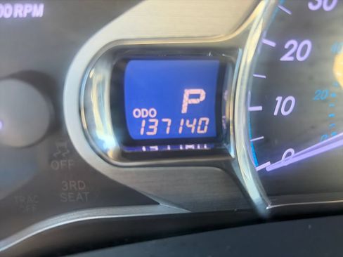 Used 2014 Toyota Sienna XLE AWD/4WD image 17