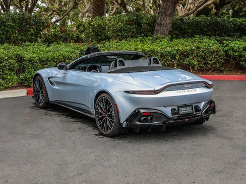 Used 2023 Aston Martin V8 Vantage Roadster RWD image 5