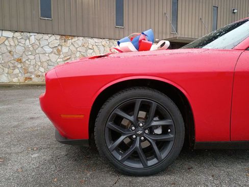 Used 2021 Dodge Challenger SXT w/ Blacktop Package image 9