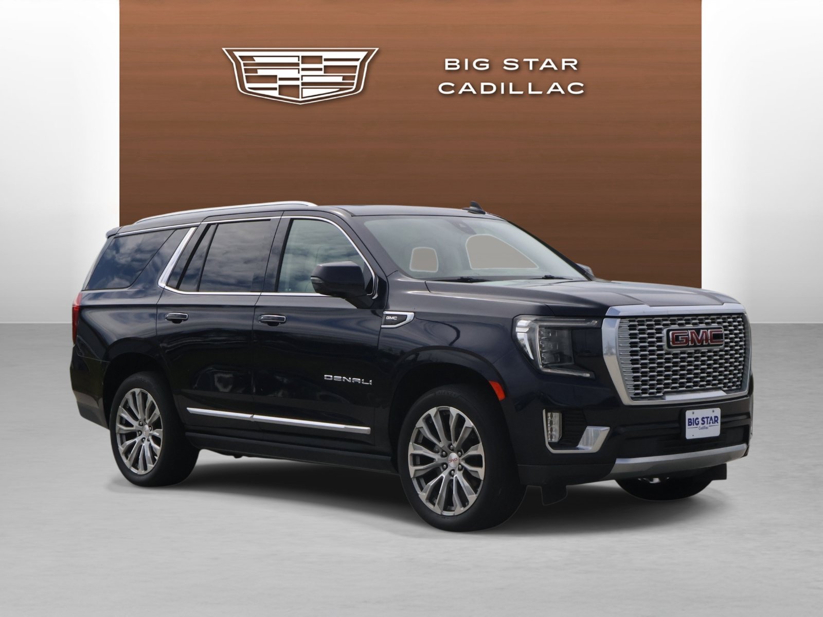 Used 2021 GMC Yukon Denali w/ Denali Ultimate Package AWD/4WD image 7