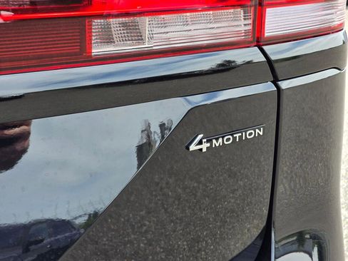 New 2026 Volkswagen Atlas Peak Edition AWD/4WD image 14