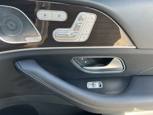 Used 2024 Mercedes-Benz GLE 350 4MATIC w/ 3rd Row Seat Package image 14