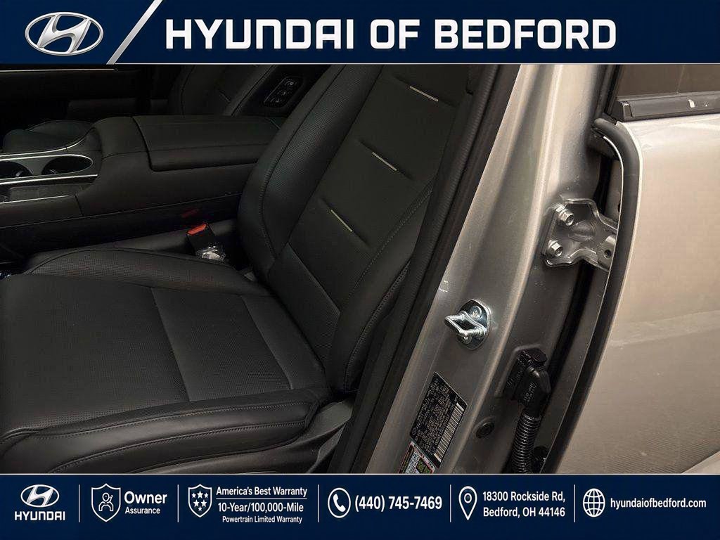 Used 2026 Hyundai Palisade Calligraphy AWD/4WD image 18