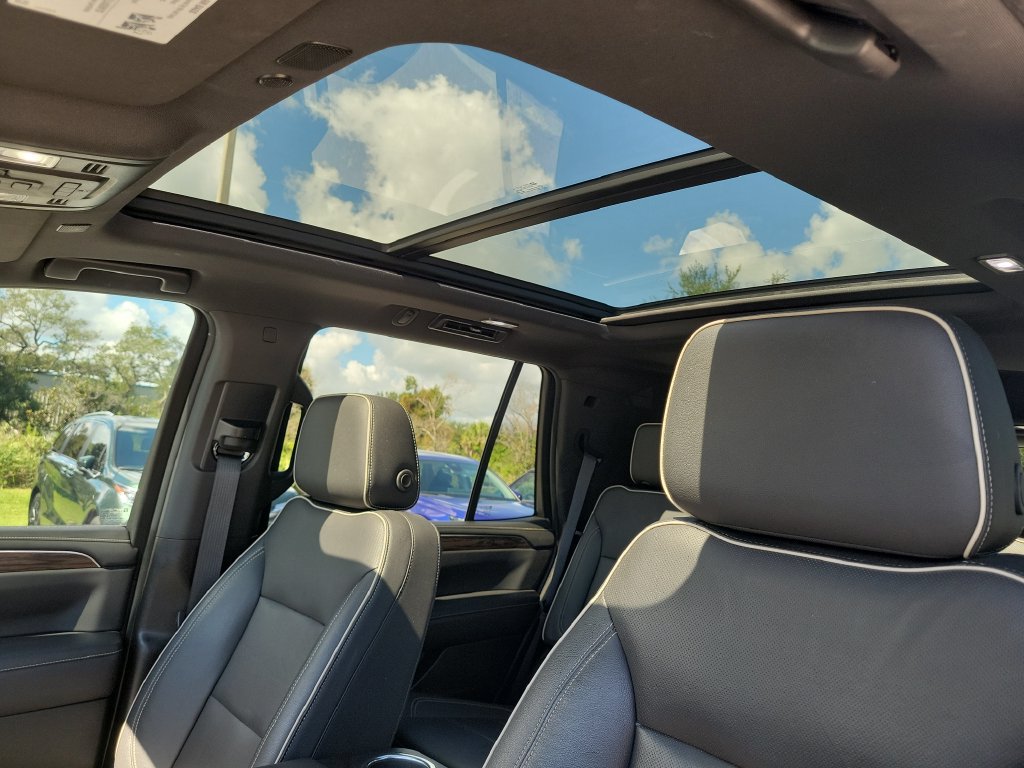 Used 2021 Chevrolet Tahoe Premier AWD/4WD image 21
