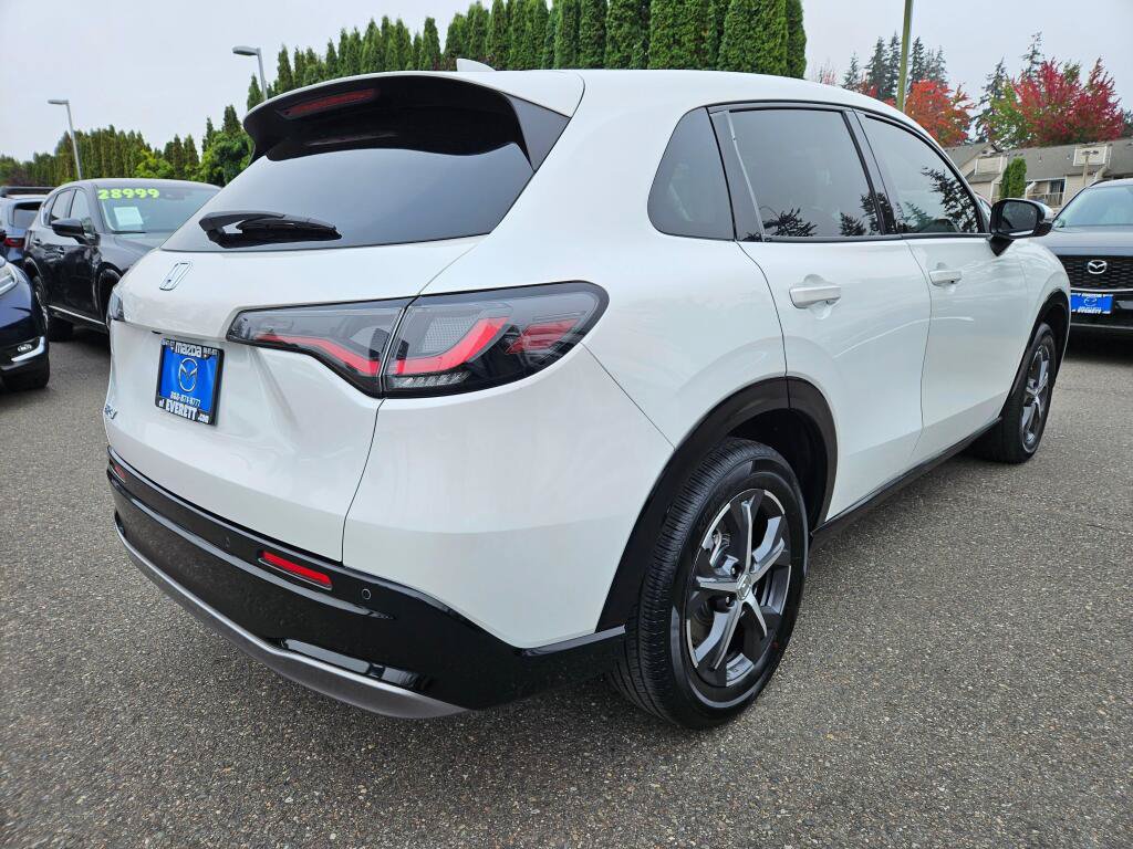 Used 2023 Honda HR-V EX-L image 5