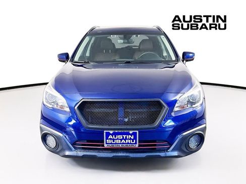 Used 2017 Subaru Outback 3.6R Touring w/ Popular Package #5A AWD/4WD image 2