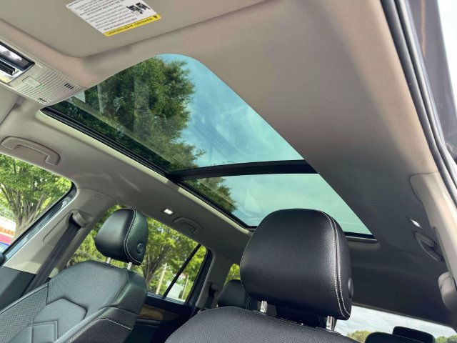 Certified 2026 Volkswagen Atlas SE w/ Panoramic Sunroof Package AWD/4WD image 18