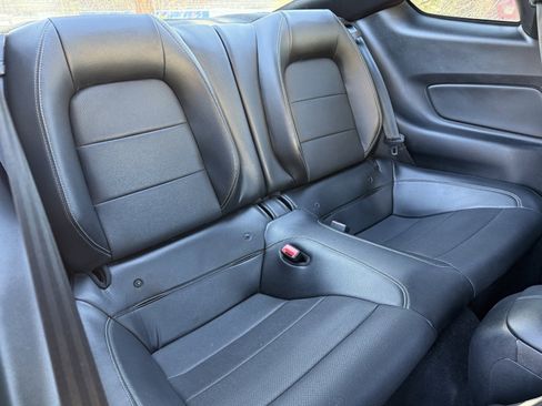 Used 2019 Ford Mustang Premium image 36