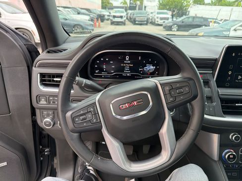 Used 2023 GMC Yukon XL SLT w/ SLT Premium Package AWD/4WD image 40